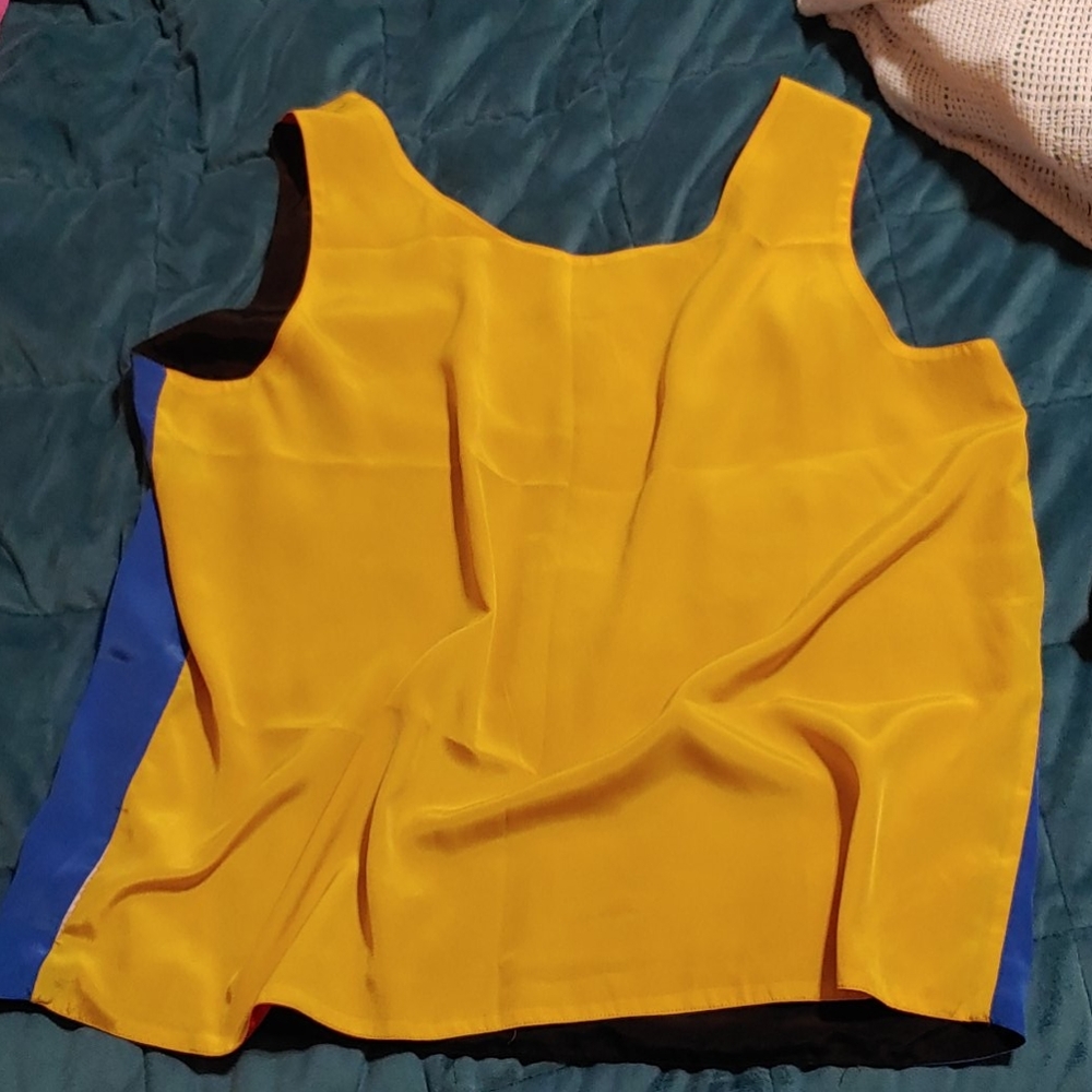 4 Shirts in 1